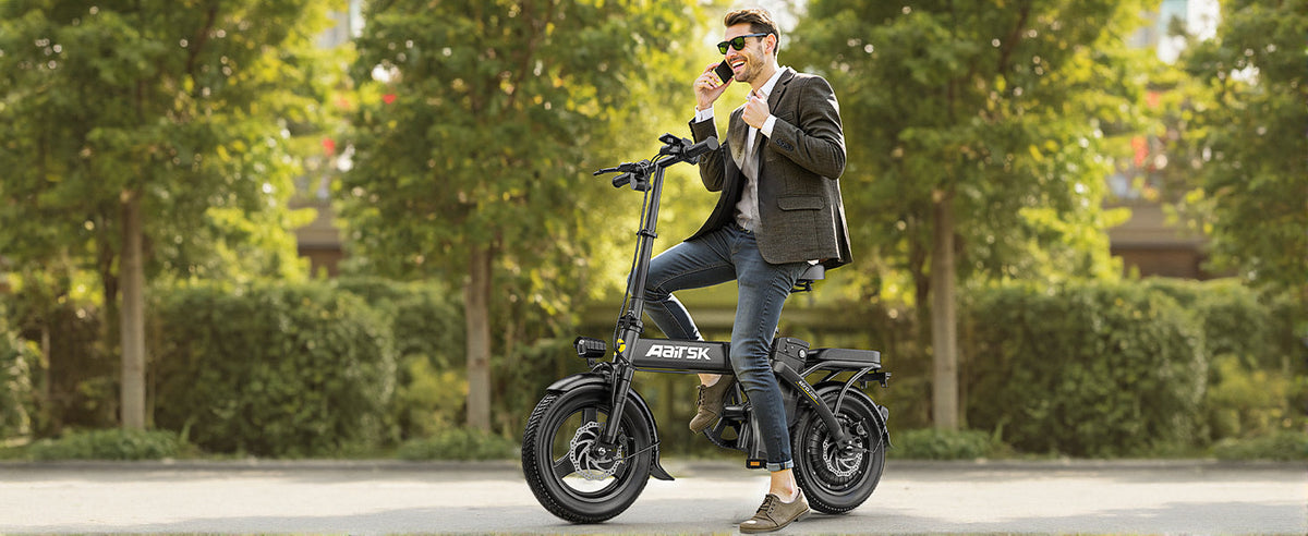 Folding E-Bikes